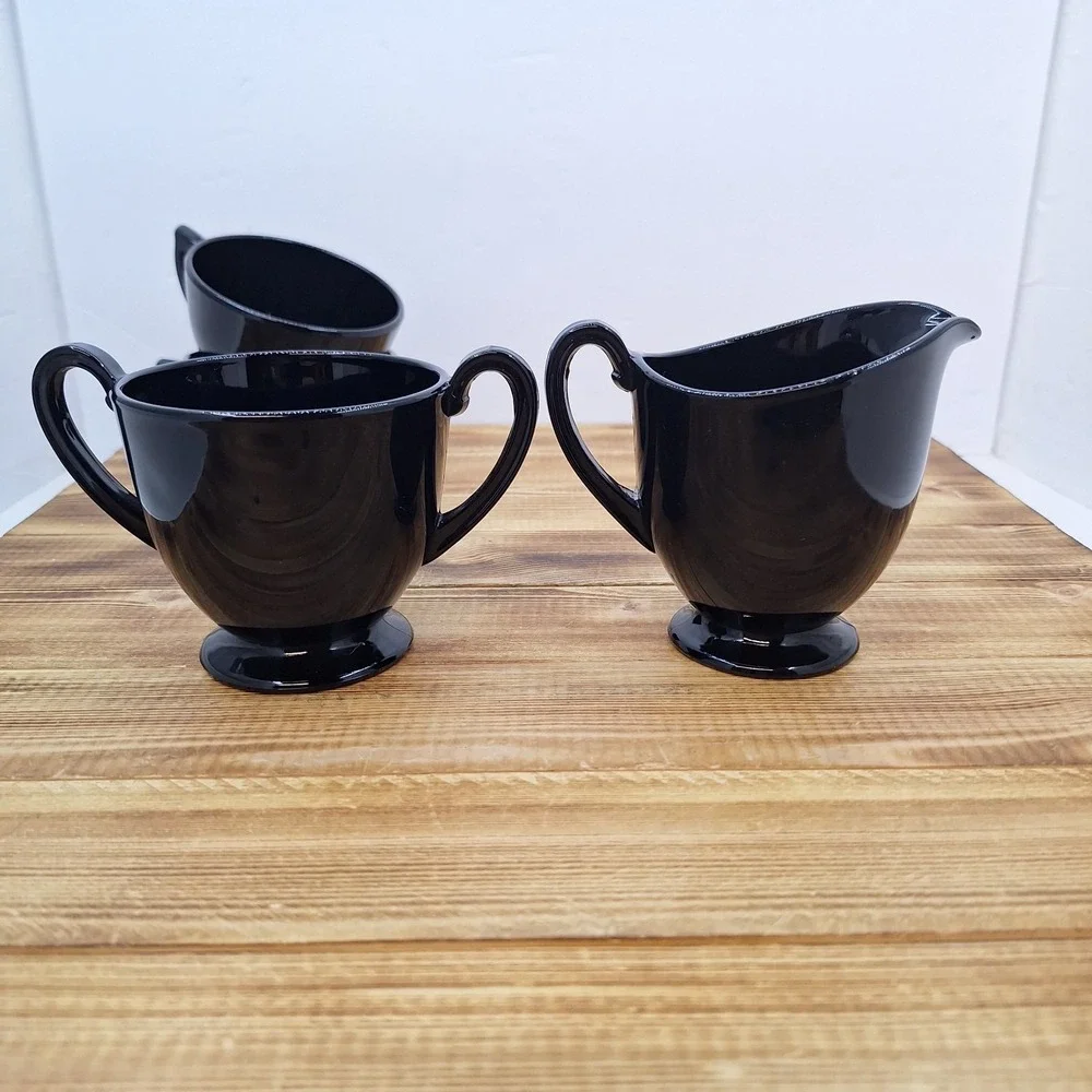 Vintage Black Amethyst Open Sugar And Creamer Set W/‎ 2 Cups 4pc Lot